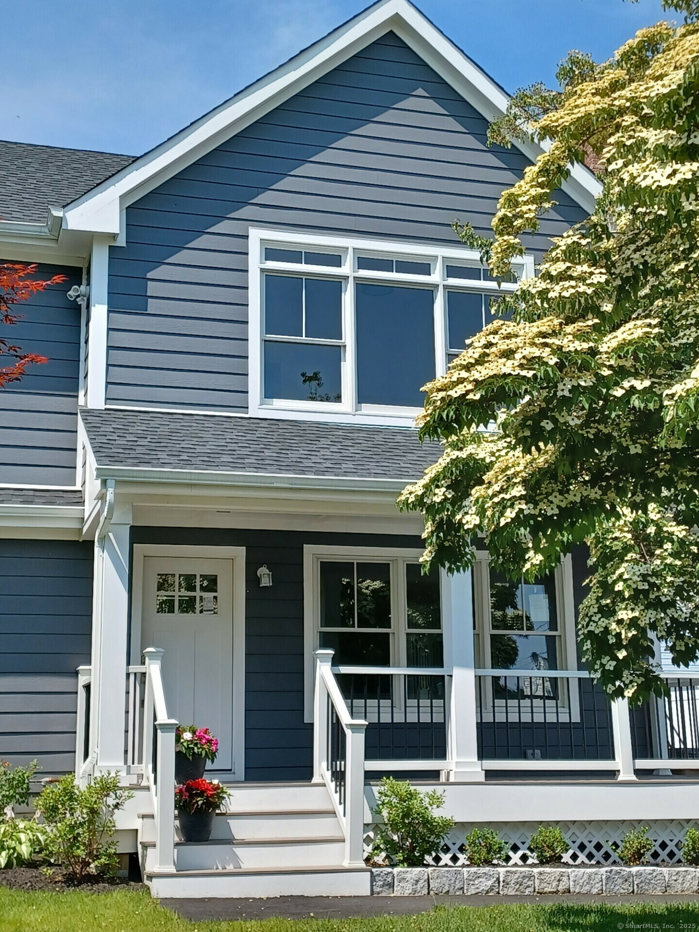 Property Photo:  105 Houston Terrace  CT 06902 