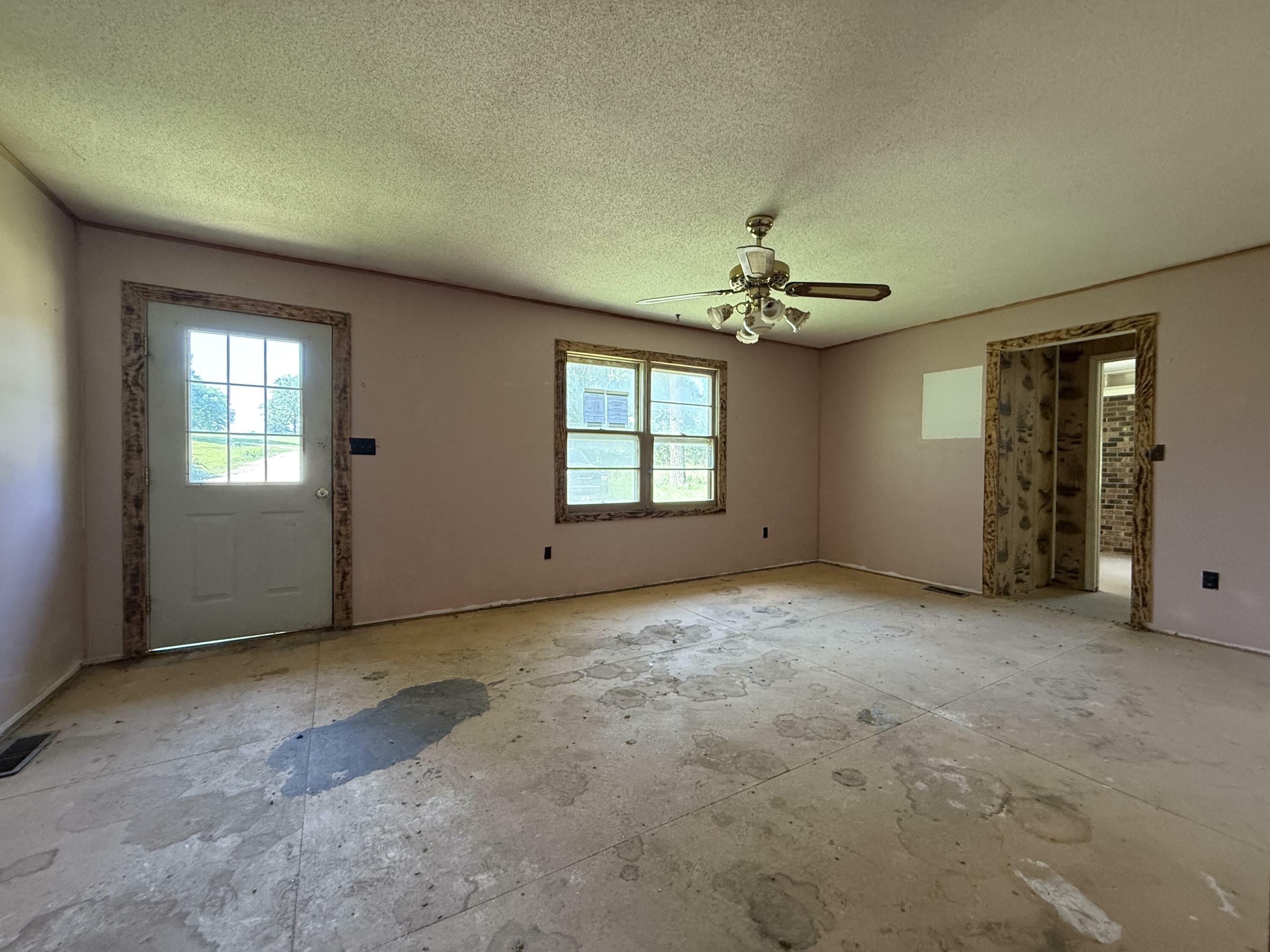 Property Photo: 852 County Road 1280 MO 65775
