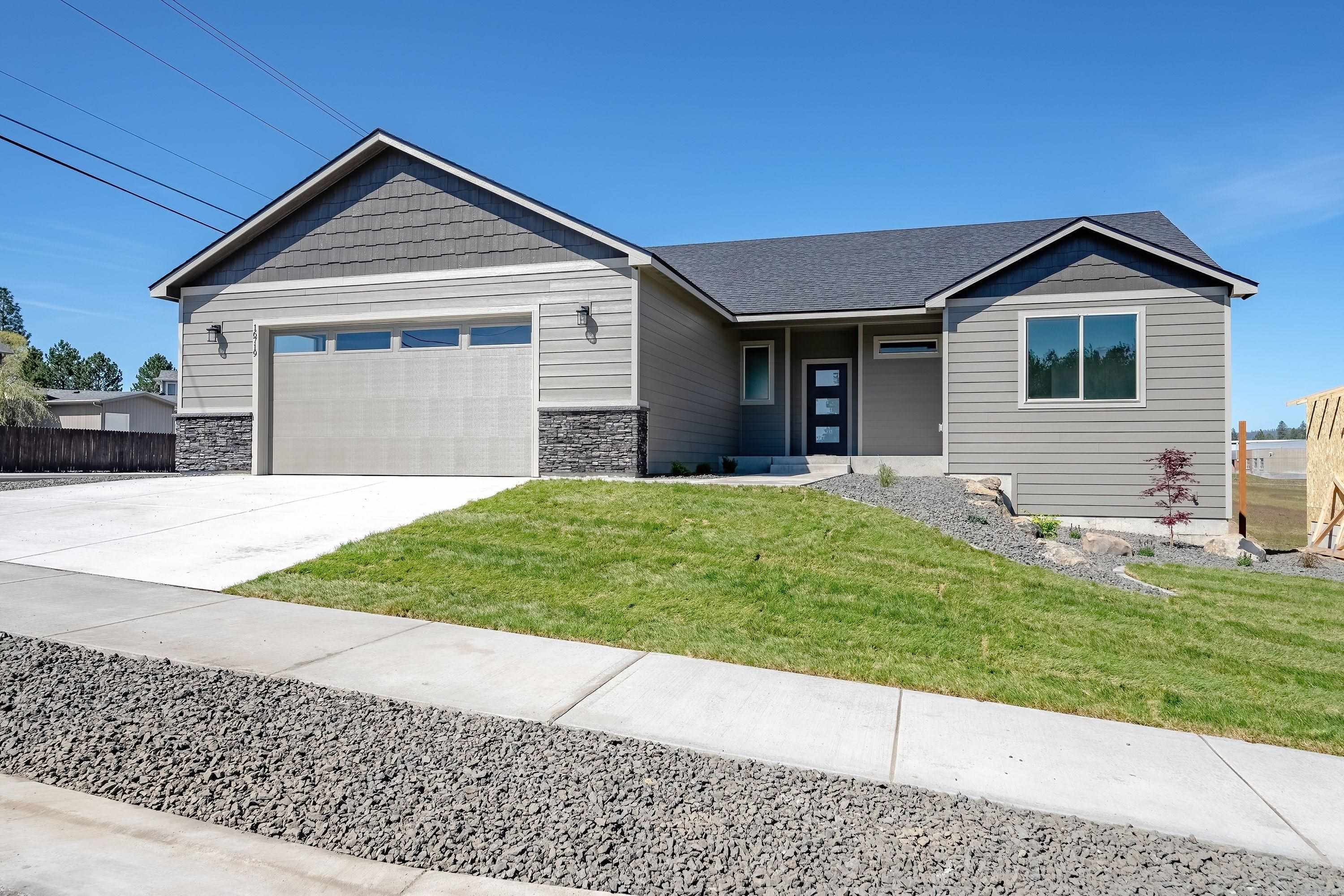 Property Photo: 16719 N Wellington Rd WA 99005