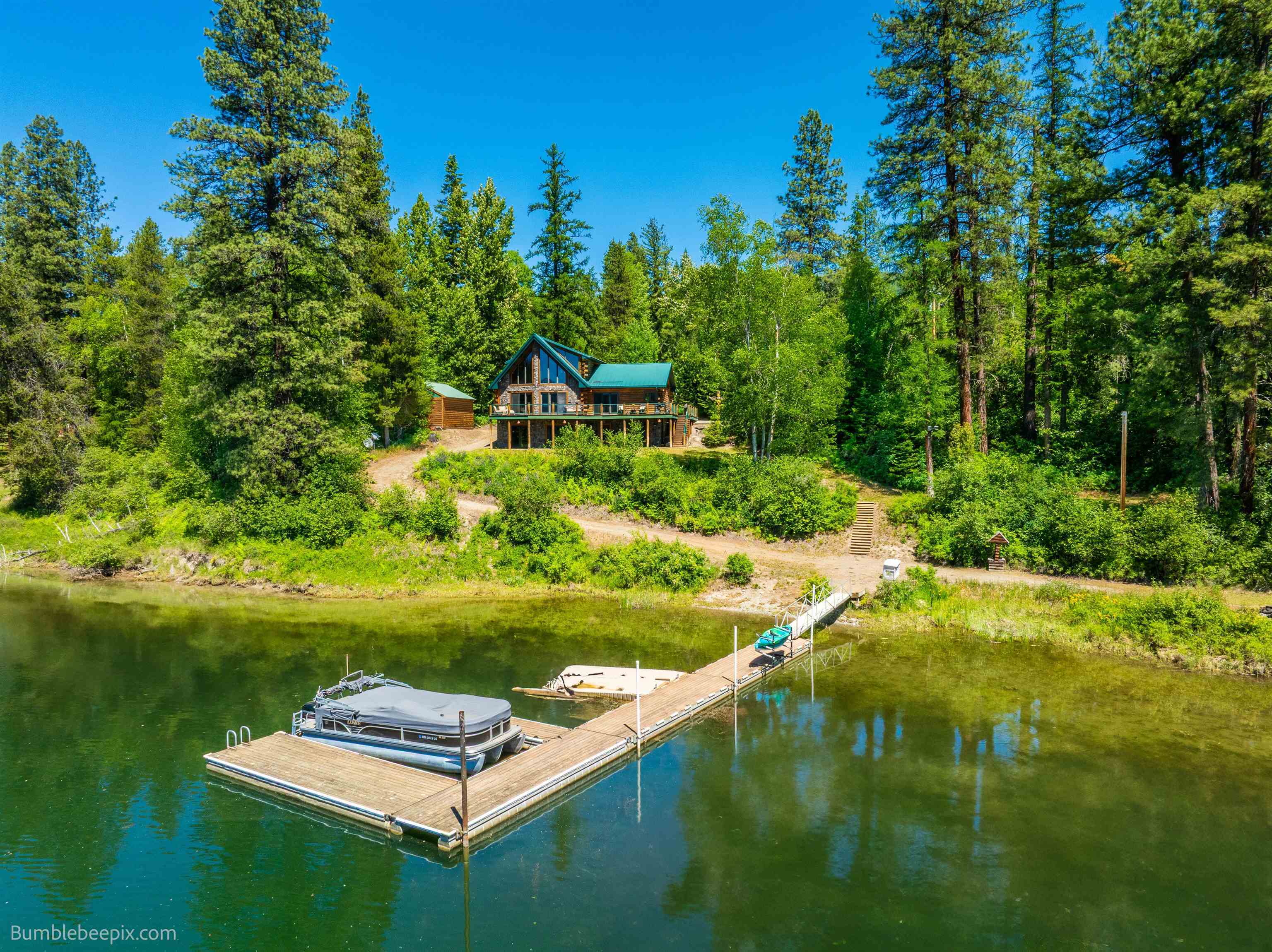 Property Photo: 32261 N Leclerc Rd WA 99139