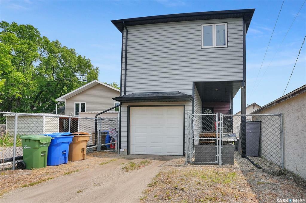 Property Photo: 1140 Broder Street SK S4N 3P9