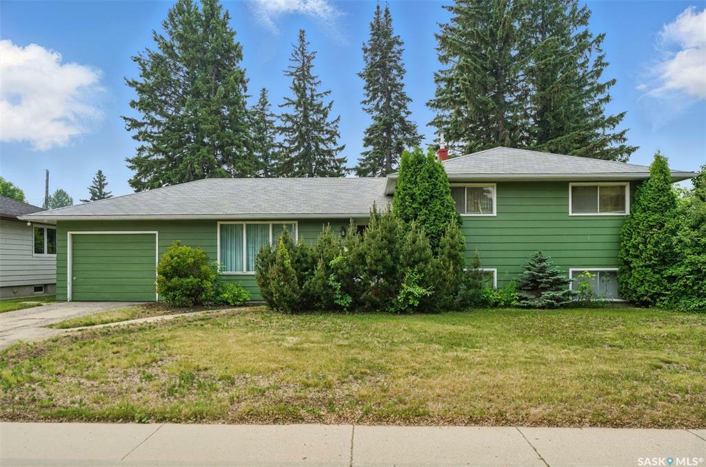 1304 McLorg Street  Saskatoon SK S7J 0N4 photo