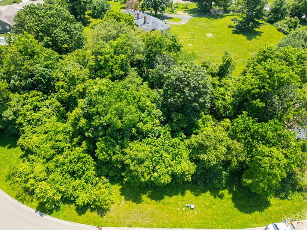 Property Photo: 7 Kensington Drive OH 45601