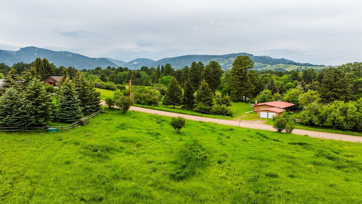 Property Photo:  31 Wagon Box Road  WY 82842 