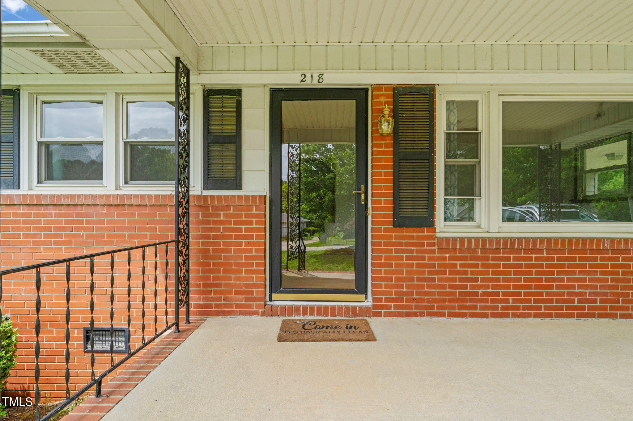 Property Photo: 218 Forestville Road NC 27587