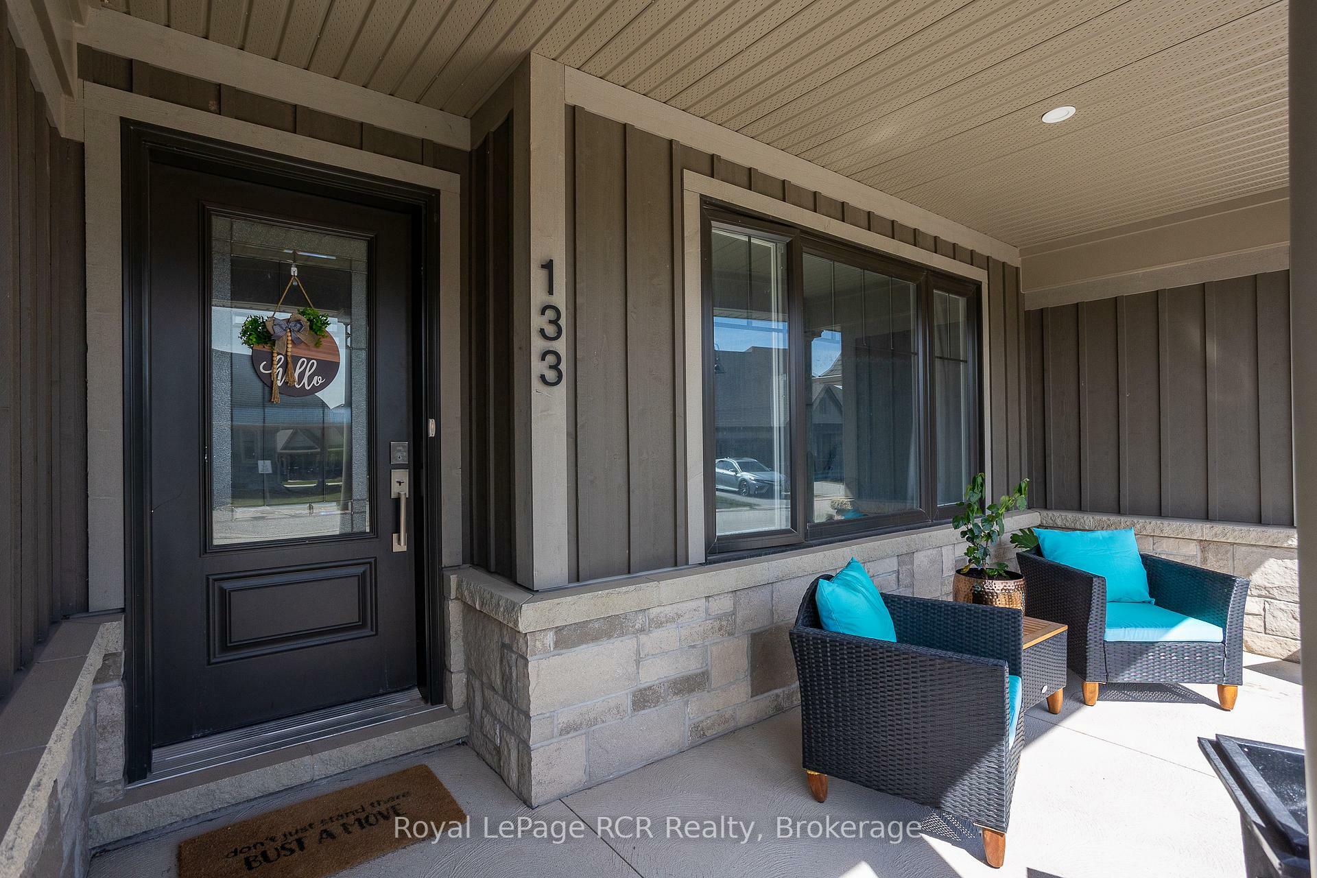 Property Photo: 133 Hawthorn Crescent ON N0H 1S0
