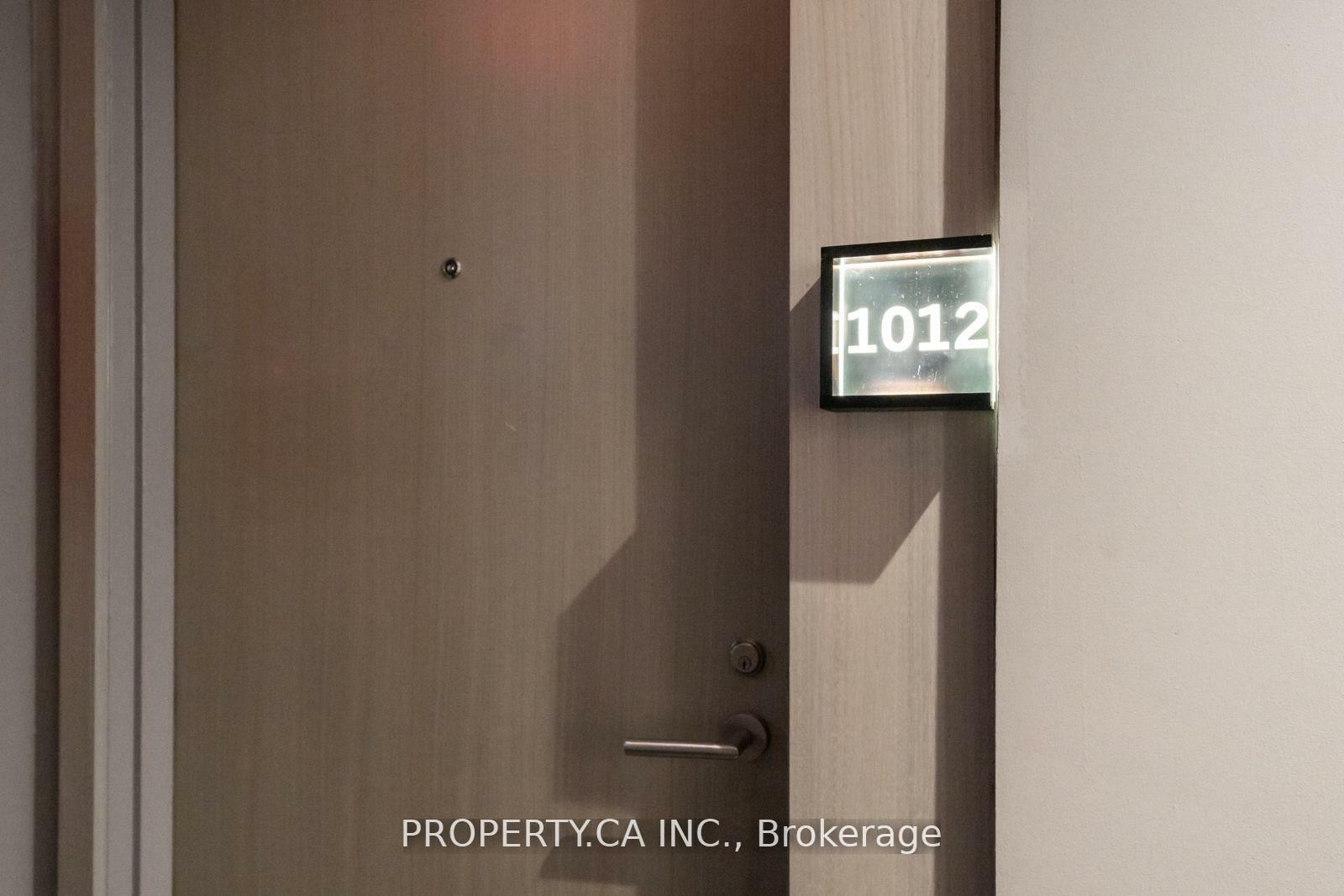 Property Photo: 111 Bathurst Street 1012 ON M5V 0M9