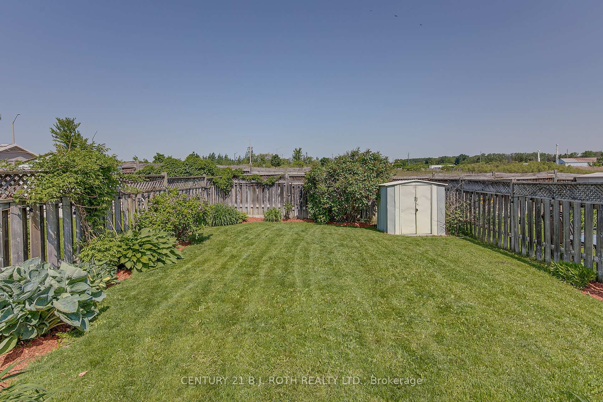 Photo de la propriété:  1192 Booth Avenue  ON L9S 4W1 