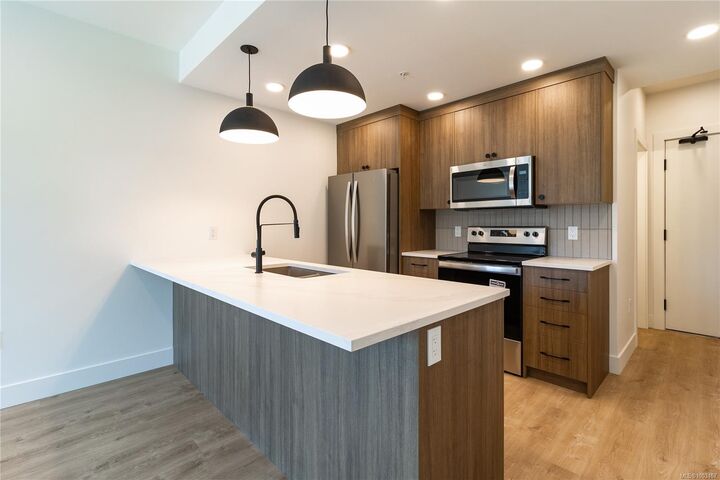 201 Dogwood Dr 306  Ladysmith BC V9G 0C3 photo