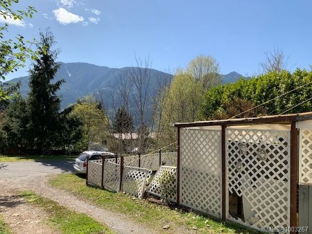 Property Photo: 1203 Maquinna Ave BC V0N 2N0