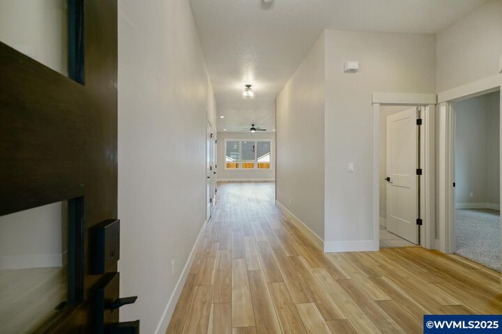 Property Photo: 6663 Naomi Danielle St SE OR 97306