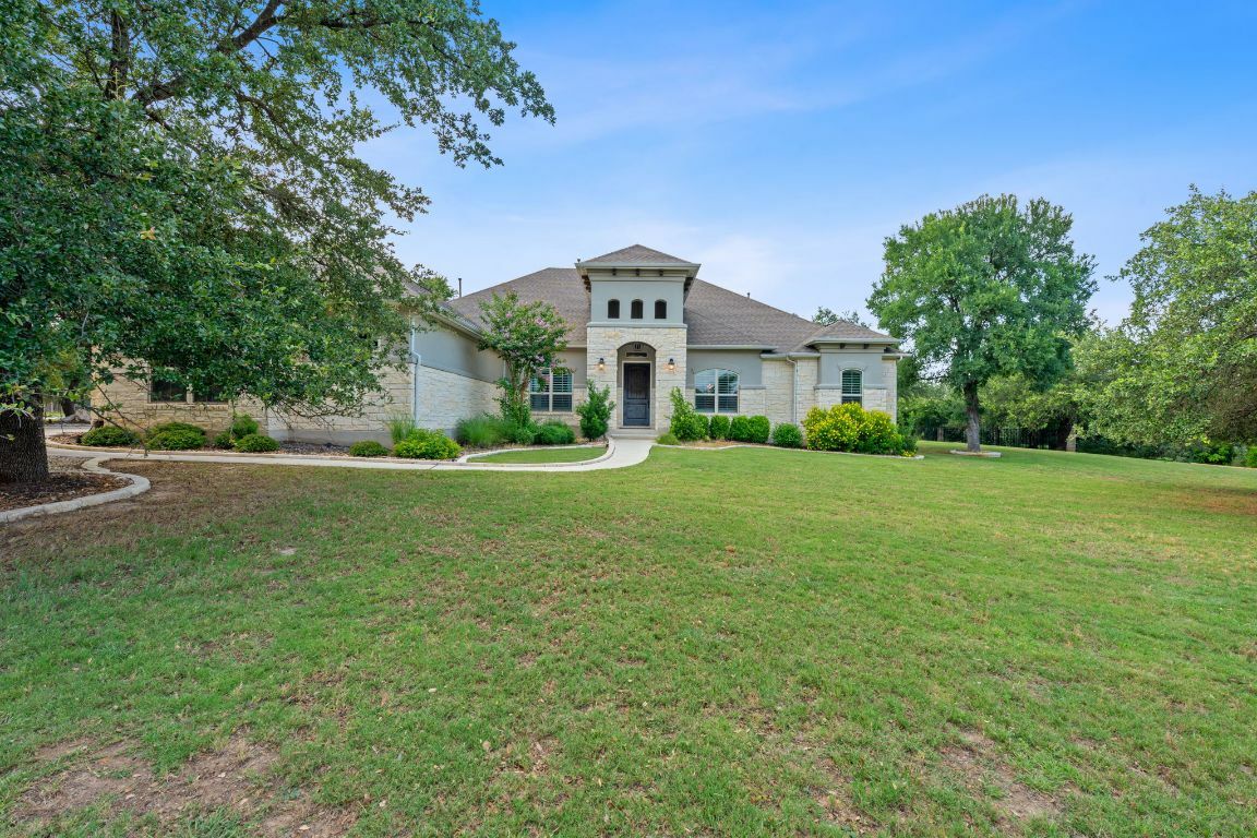 Property Photo: 101 Rocky Ledge Cove TX 78633