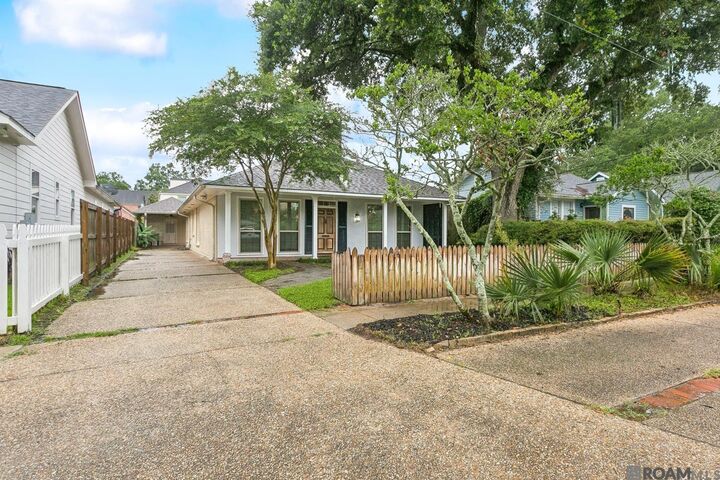 Property Photo:  2634 Lydia Ave  LA 70808 