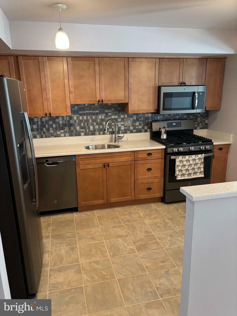 Property Photo: 3323 S Keswick Road PA 19114