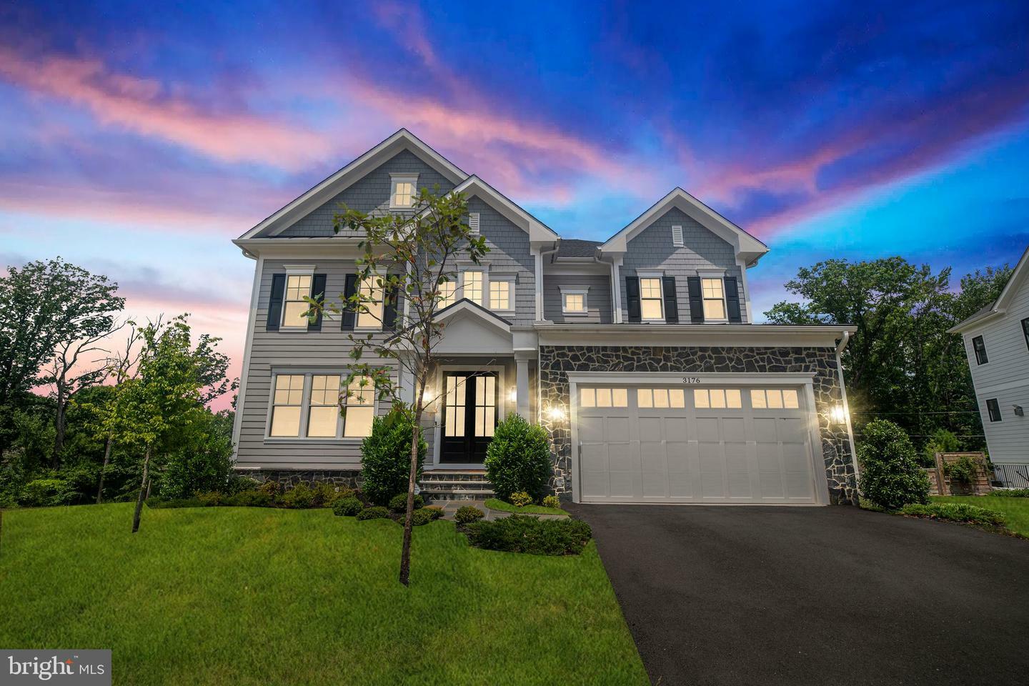 Property Photo: 3176 Pond Mist Way VA 20171