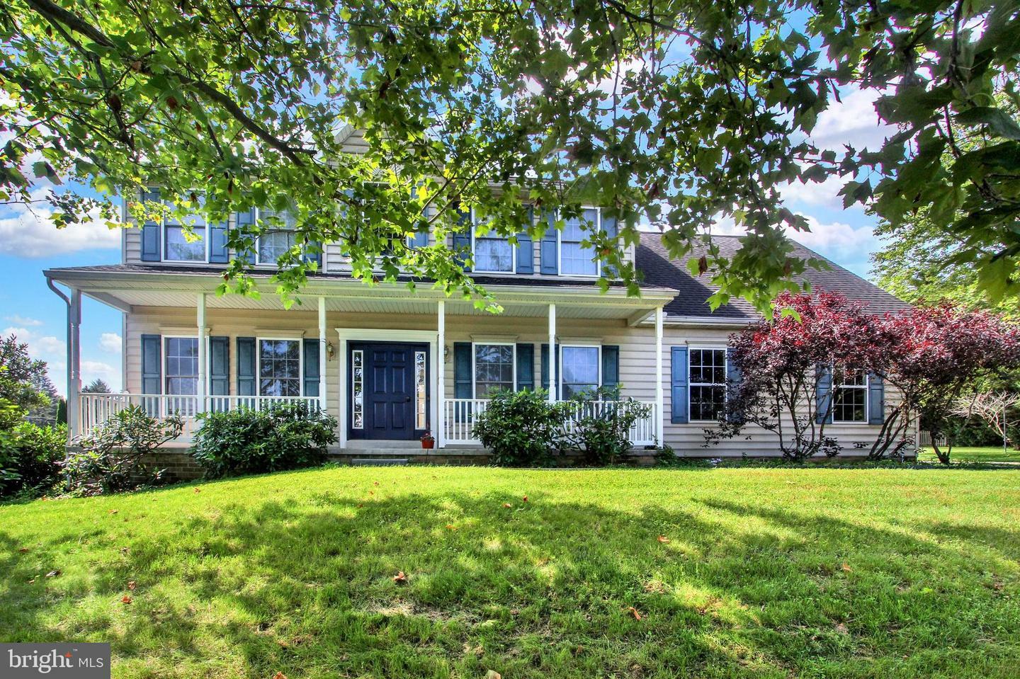 Property Photo: 165 Ridgewood Drive PA 17331