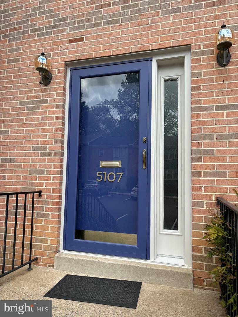 Property Photo:  5107 Cliffhaven Drive  VA 22003 