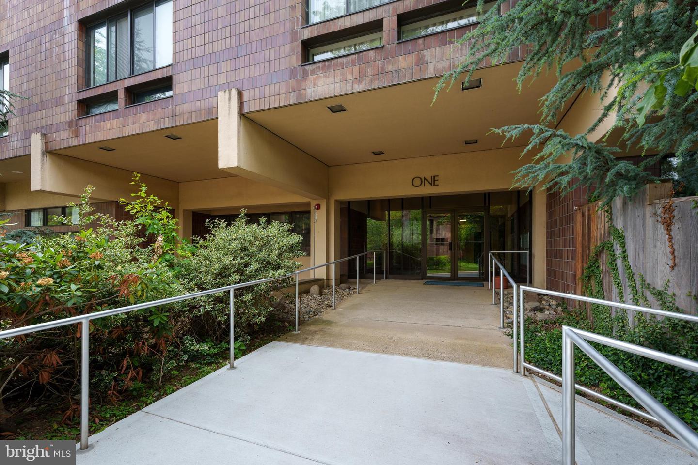 Property Photo:  1 Markham Road 2C  NJ 08540 