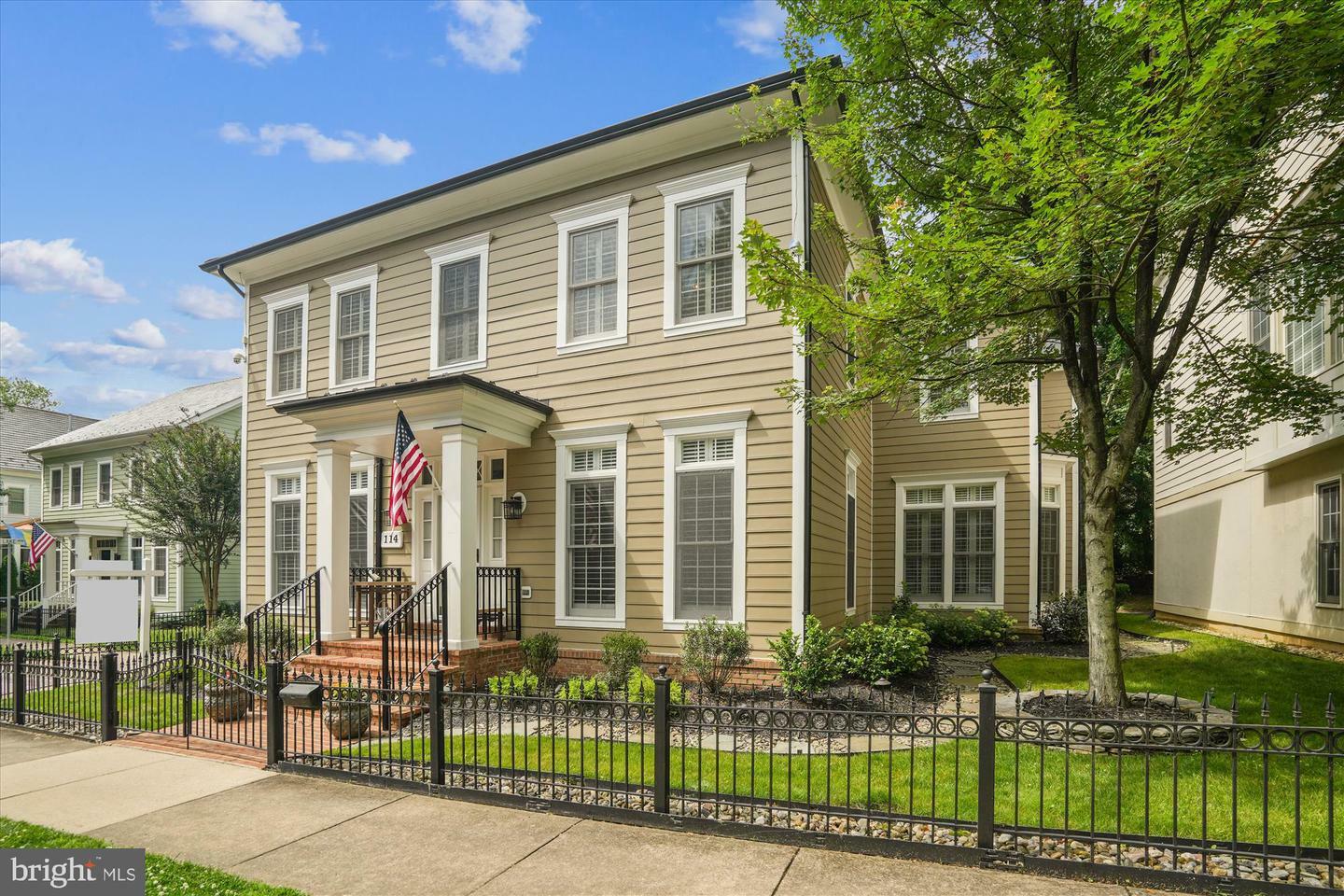 114 Lake Street  Gaithersburg MD 20878 photo