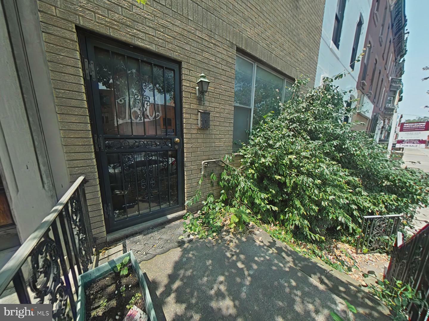 Property Photo: 1620 S Broad Street PA 19145