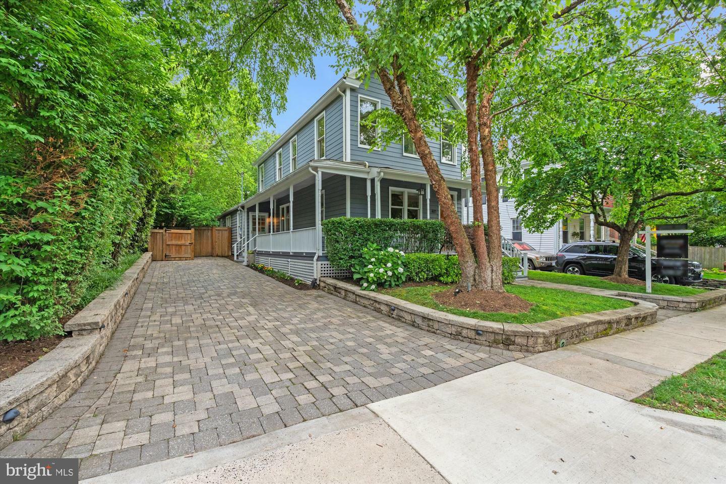 411 E Bellefonte Avenue  Alexandria VA 22301 photo