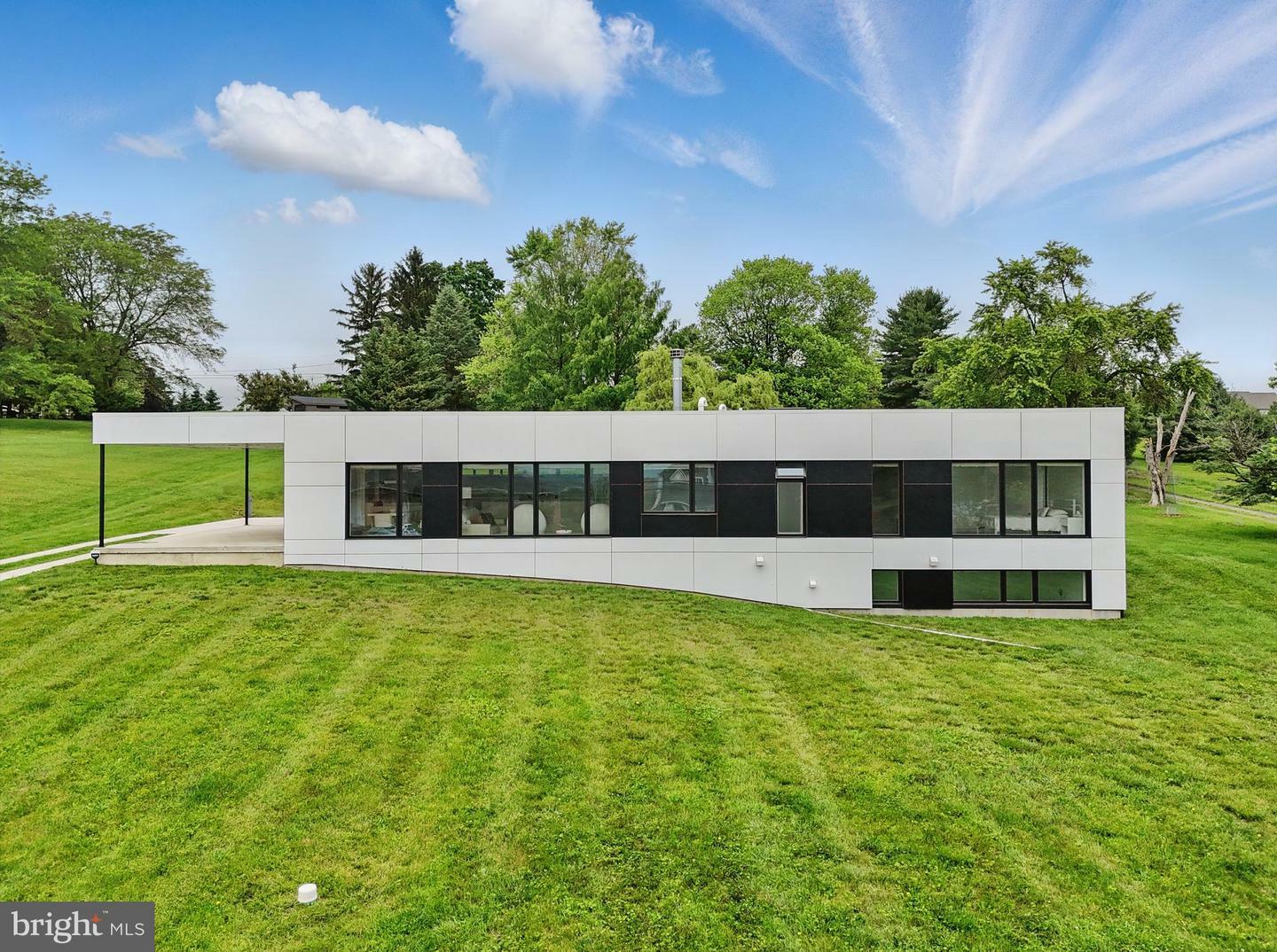 Property Photo: 317 Clearview Avenue PA 18064