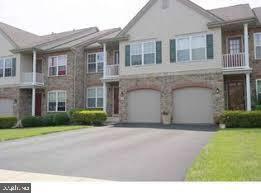 Property Photo: 39 Sunrise Court PA 19053