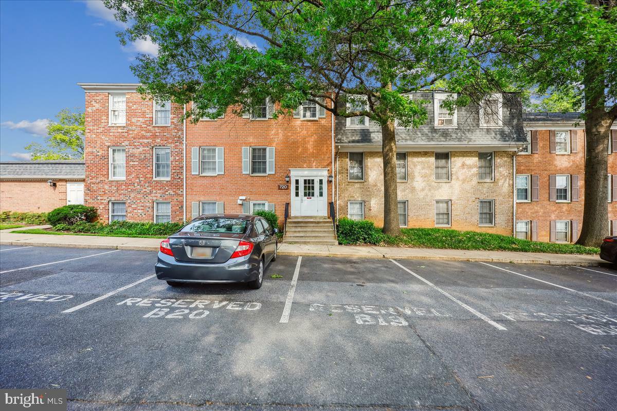 Property Photo:  720 Quince Orchard Boulevard 101  MD 20878 