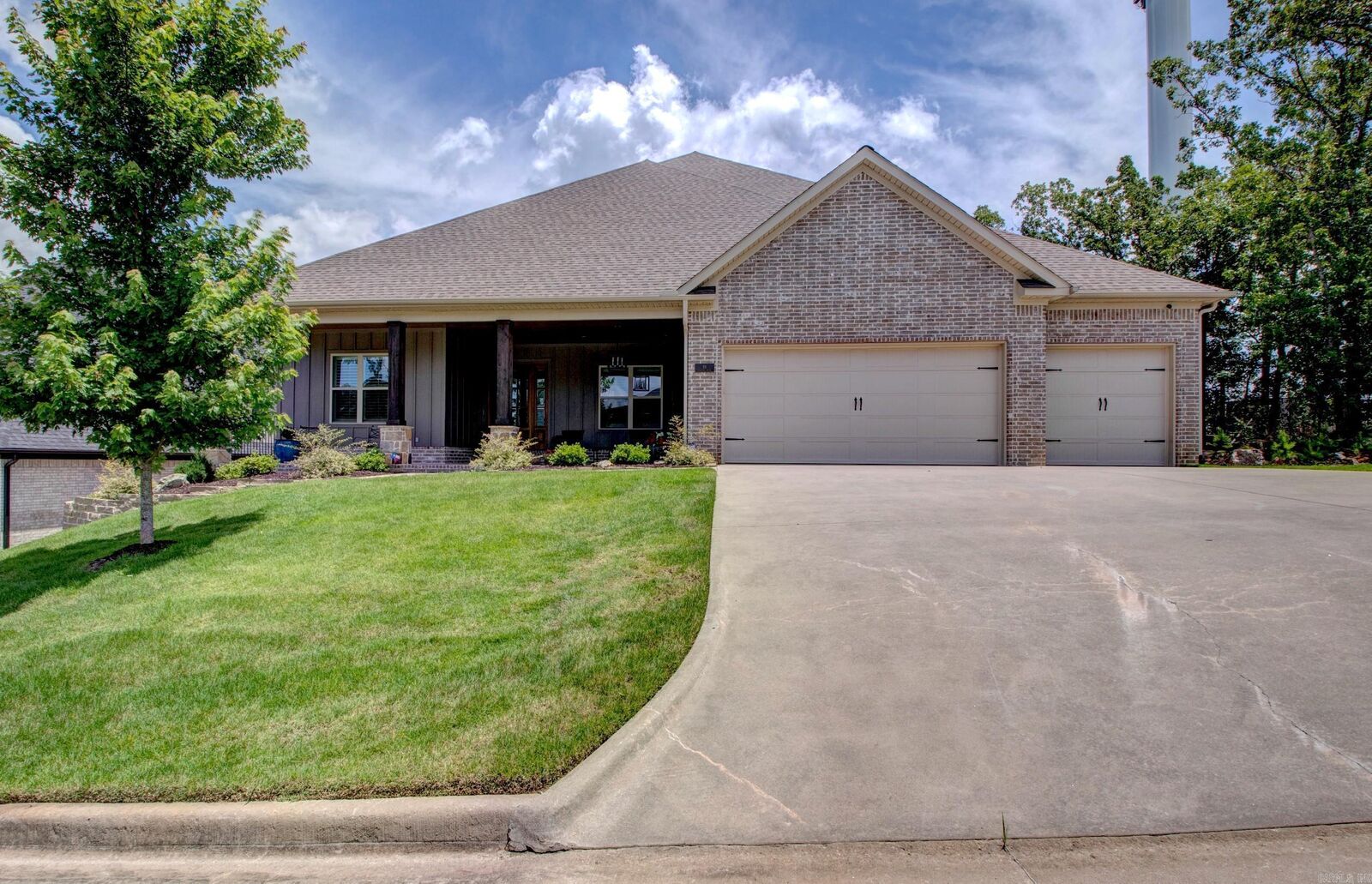 Property Photo: 88 Falstone Drive AR 72223