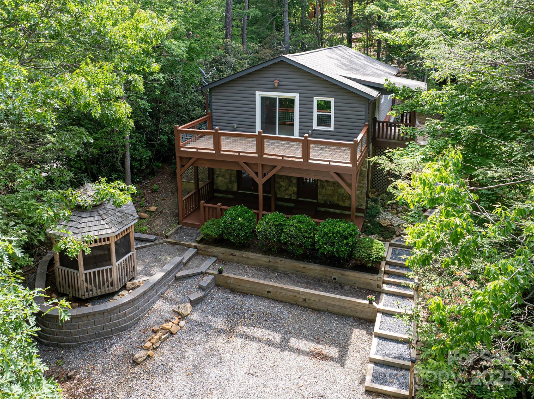Property Photo: 153 Buckner Road NC 28711