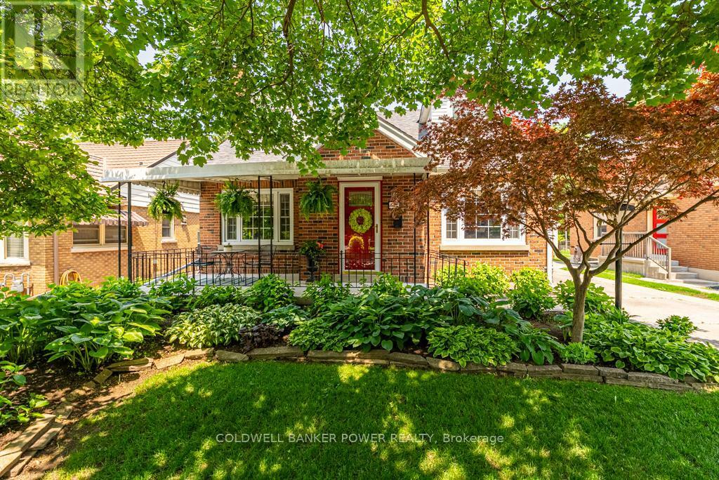 Property Photo: 622 St James Street ON N5Y 3P8