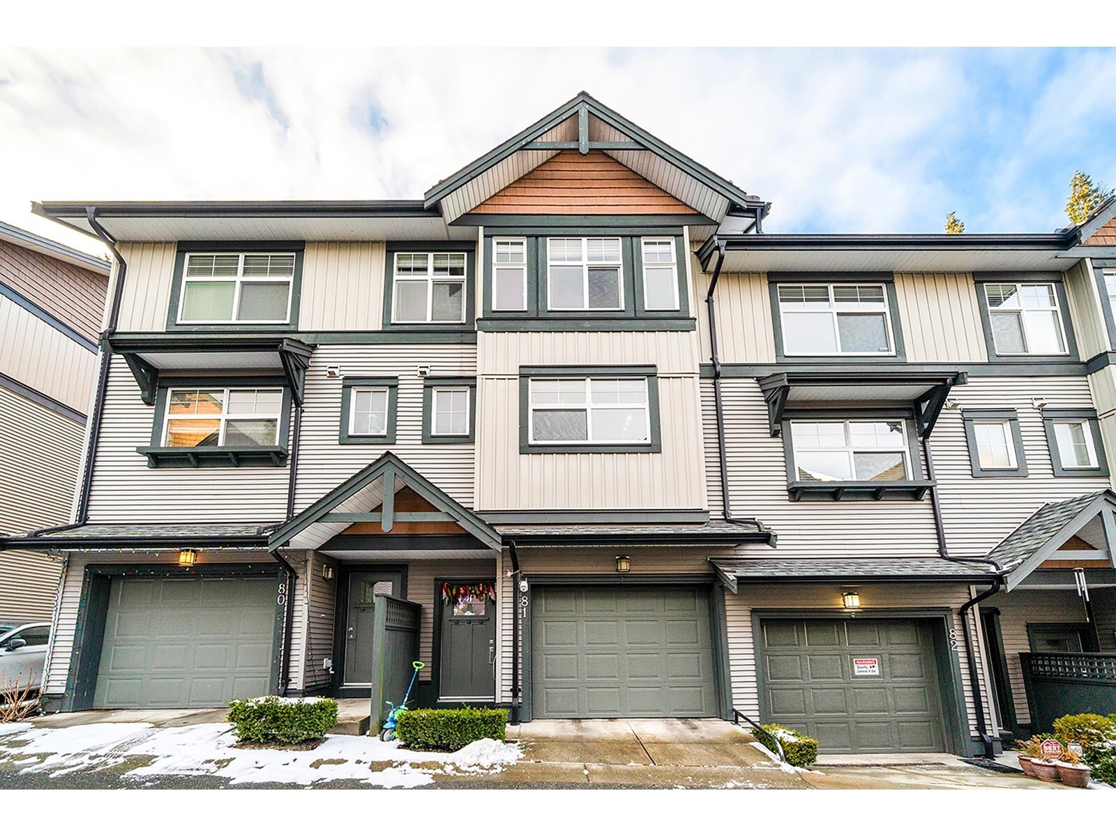 Property Photo: 6123 138 81 BC V3X 1P8