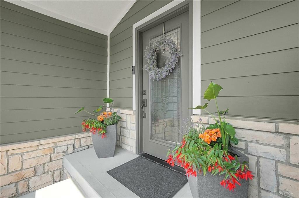 Property Photo:  1250 E Choctaw Drive  OH 43140 