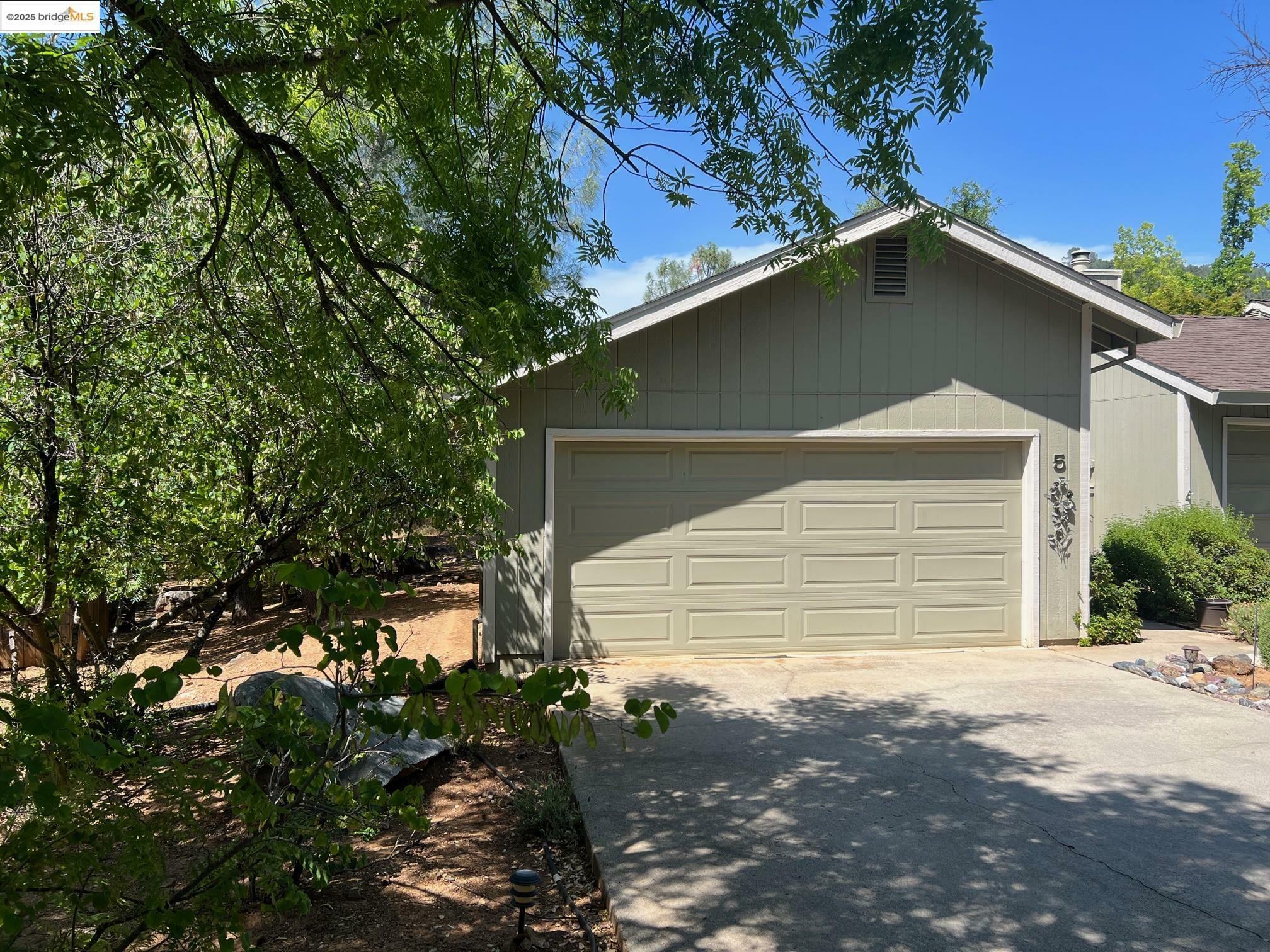 Property Photo: 23685 Marble Quarry Rd 5 CA 95310
