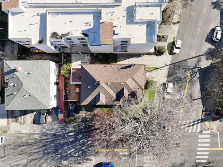Property Photo:  254 Perkins St.  CA 94610 