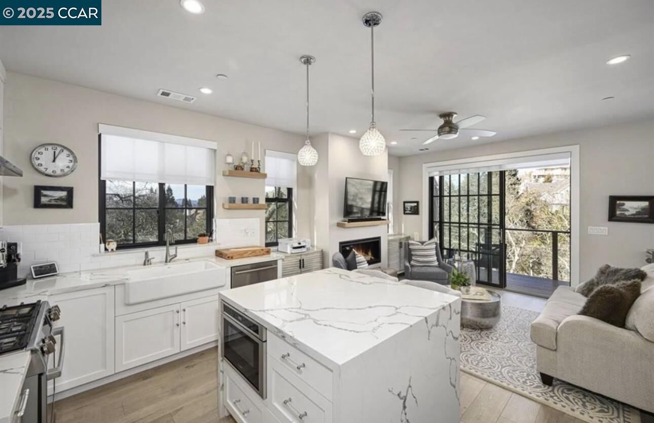 Property Photo: