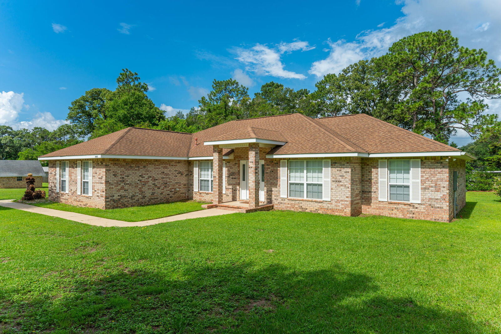 Property Photo:  1415 Grandview Drive  FL 32539 