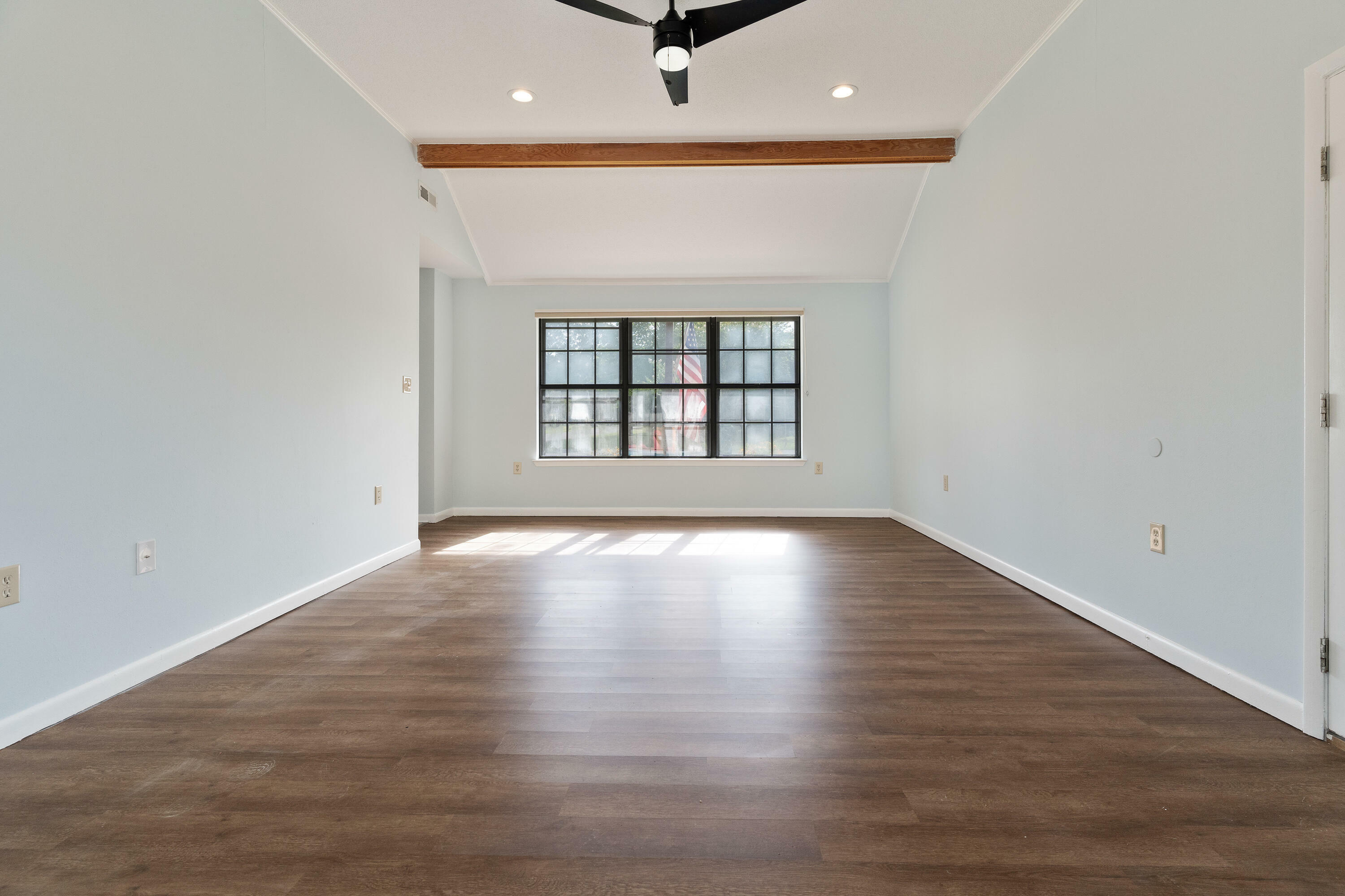 Property Photo: 1421 Mixon Drive FL 32547