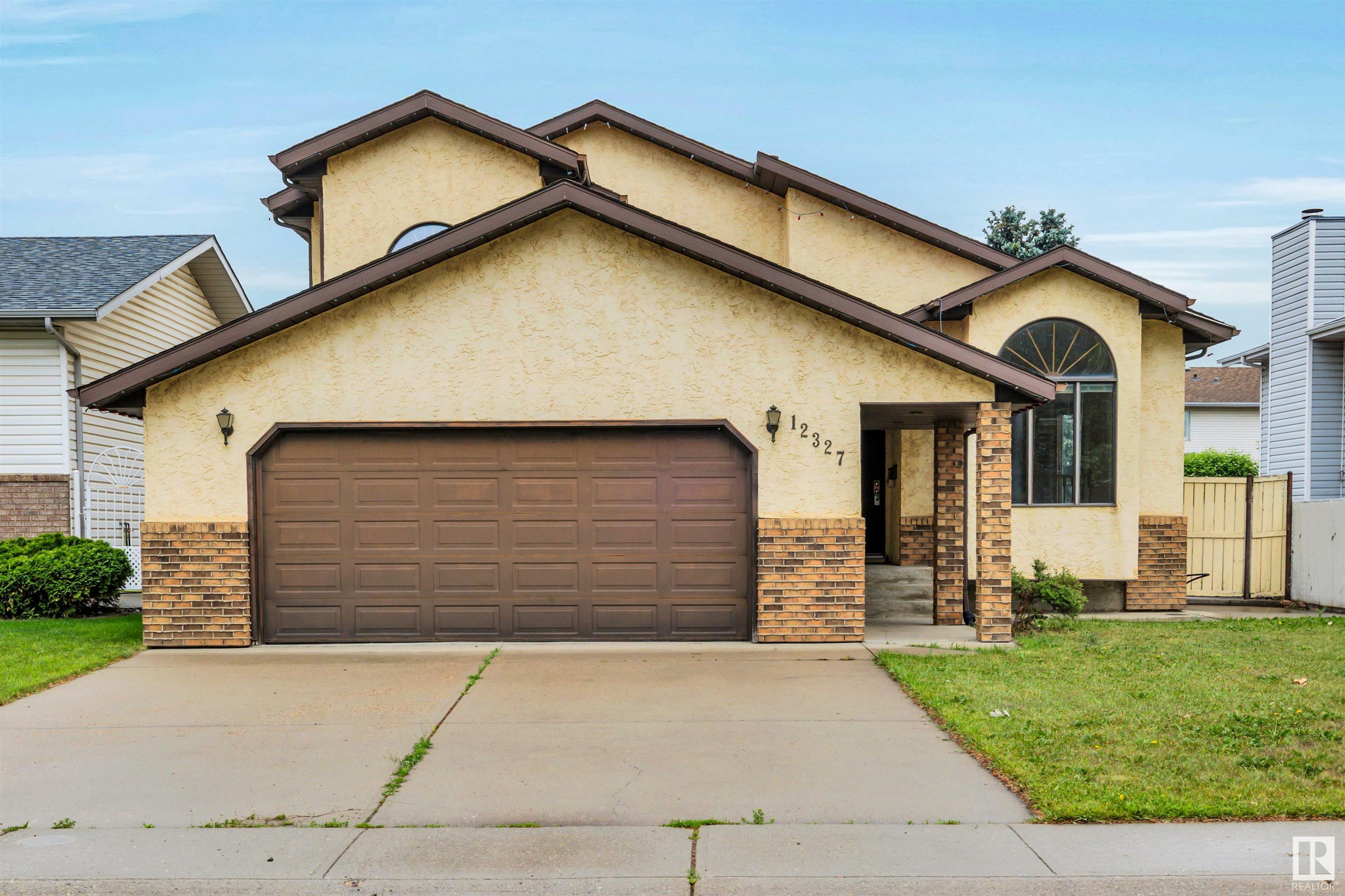 12327 57 Street NW  Edmonton AB T5W 5E8 photo