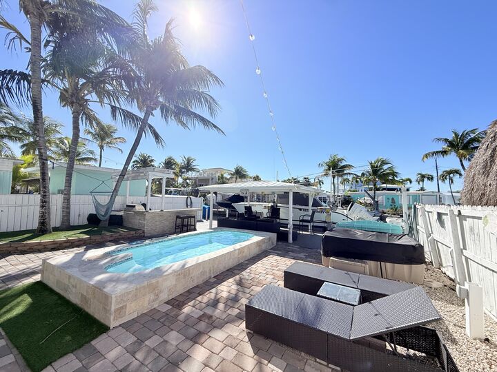 Property Photo:  1313 Calder Road  FL 33037 