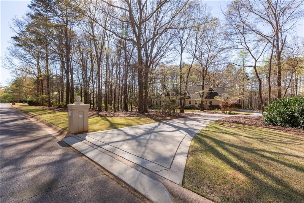 Property Photo:  115 Flagstop Run  GA 30215 