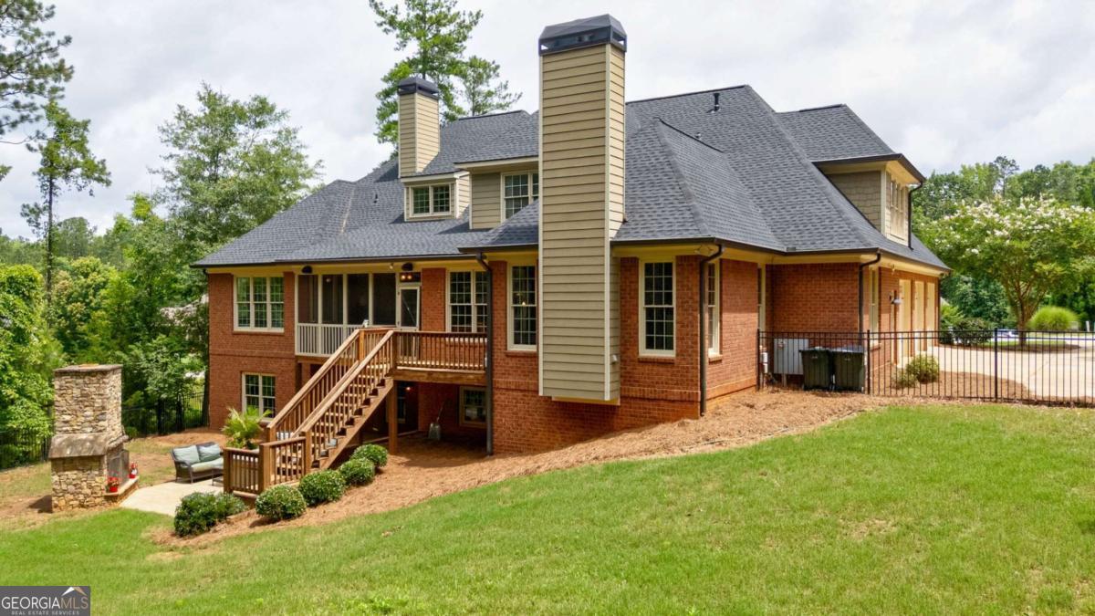 Property Photo: 1215 Shoal Creek Way GA 30621