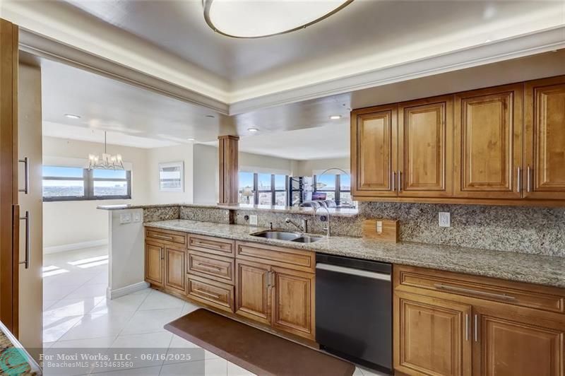 Property Photo: 3200 Port Royale Dr 1207 FL 33308