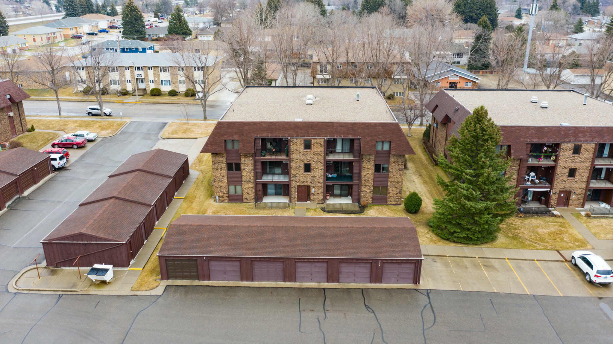 Property Photo: 2106 N Kavaney Drive 4 ND 58501