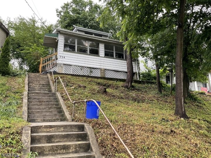 734 Broad St  Bloomfield Twp. NJ 07003 photo