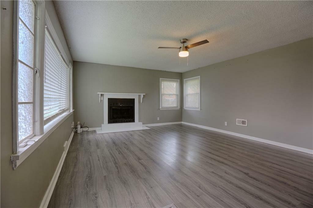 Property Photo:  2901 N 75th Terrace  KS 66109 