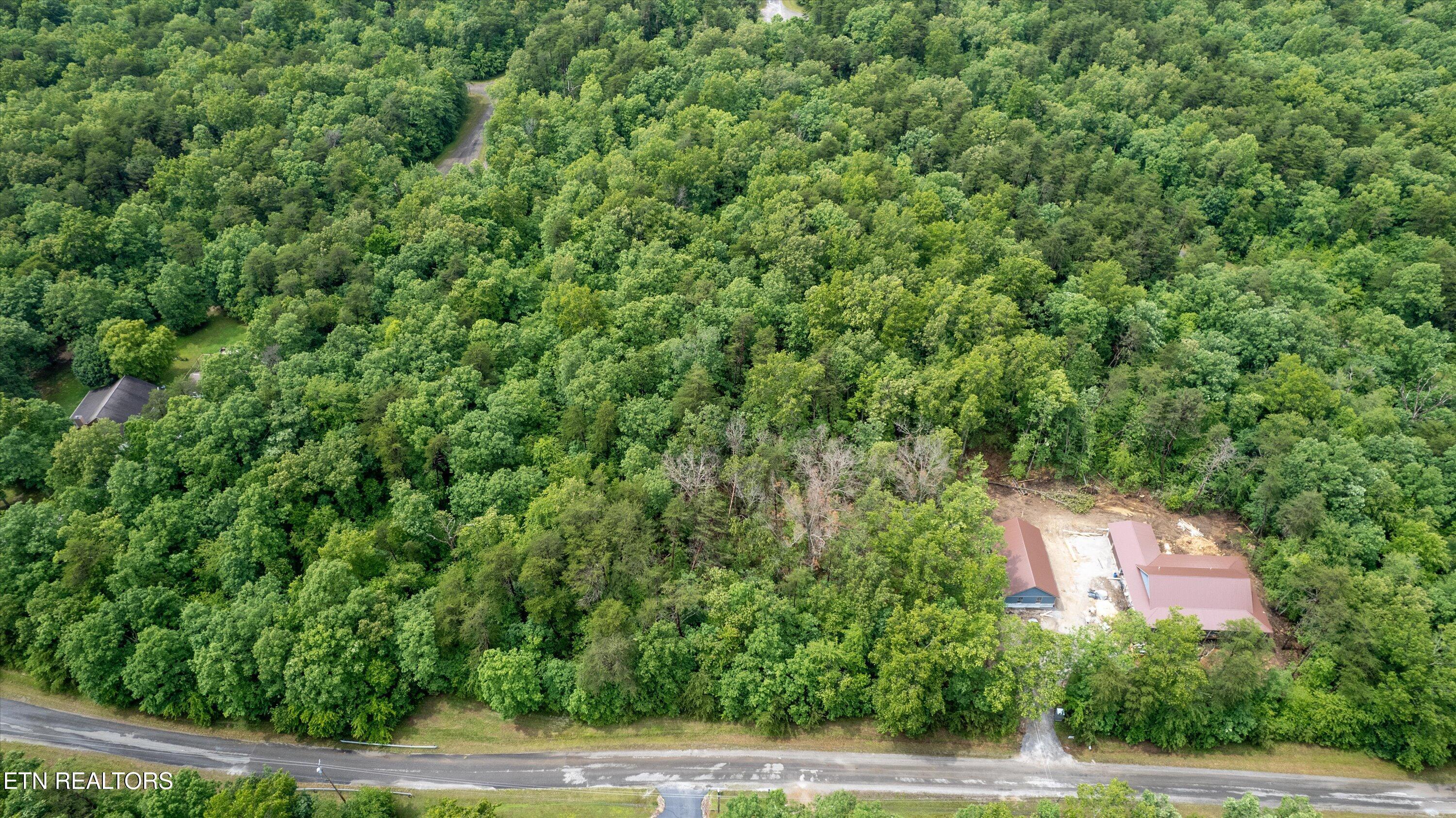 Property Photo: 1.09 Ac N Lake Tr TN 38574
