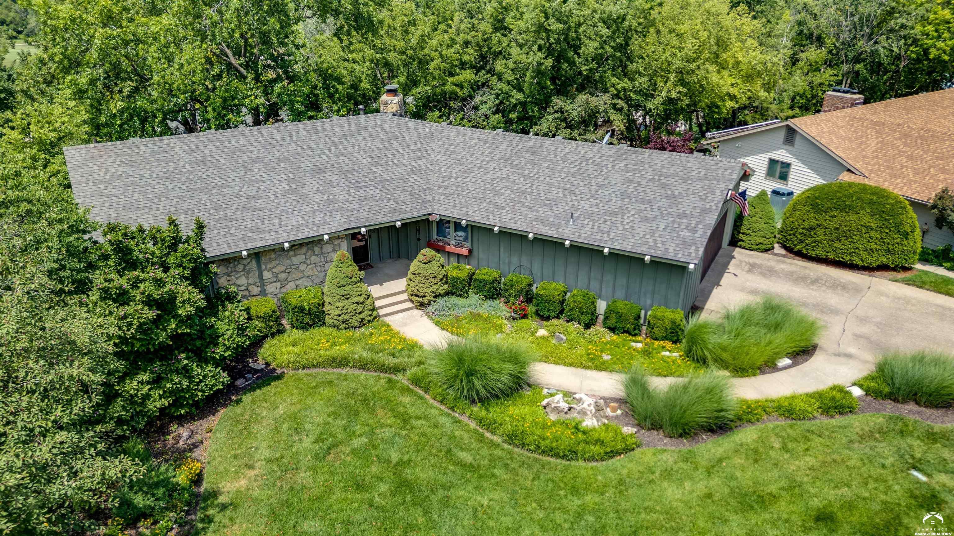Property Photo:  2013 Camelback Drive  KS 66047 