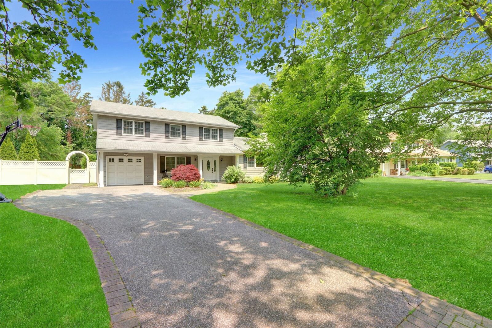 Property Photo:  47 Lorijean Lane  NY 11731 