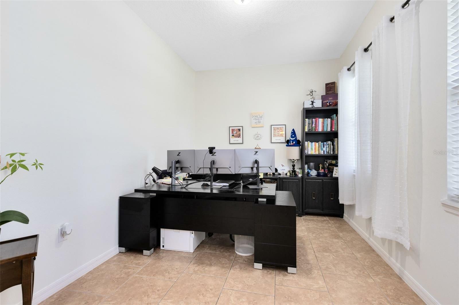 Property Photo: 2071 Remembrance Avenue FL 34769